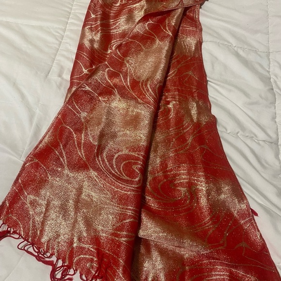 Elegant Red and Gold Scarf - Picture 3 of 6
